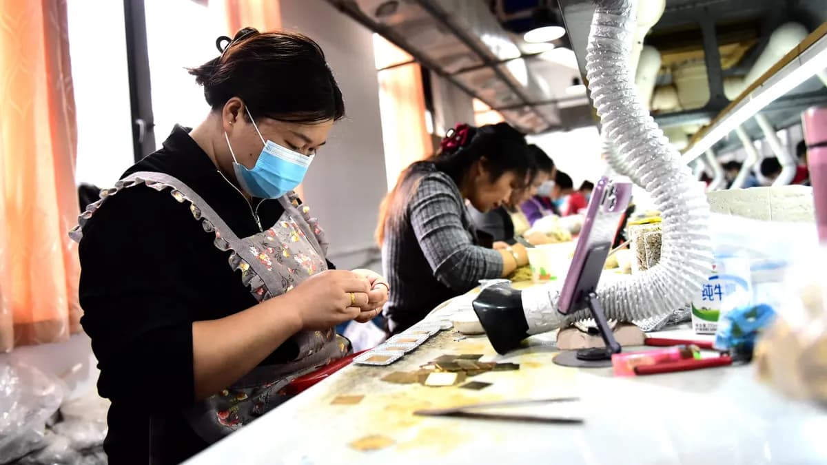 Las ganancias industriales de China aumentan un 14.4% en septiembre en medio del auge de la IA