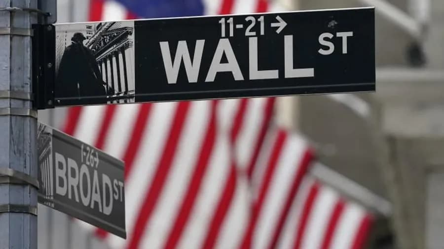 アルファベット、悪化した業績により市場価値が5000億ドル減少